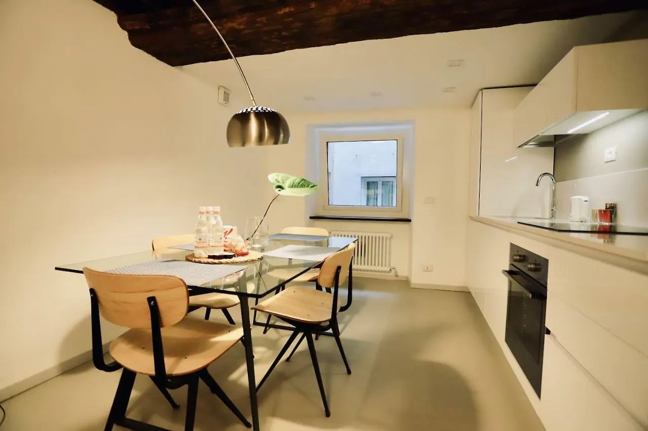 San Lorenzo Small Apartment 제노바 0*,