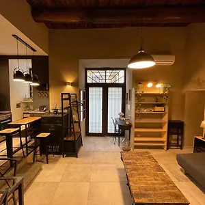Barrio Flat Naples